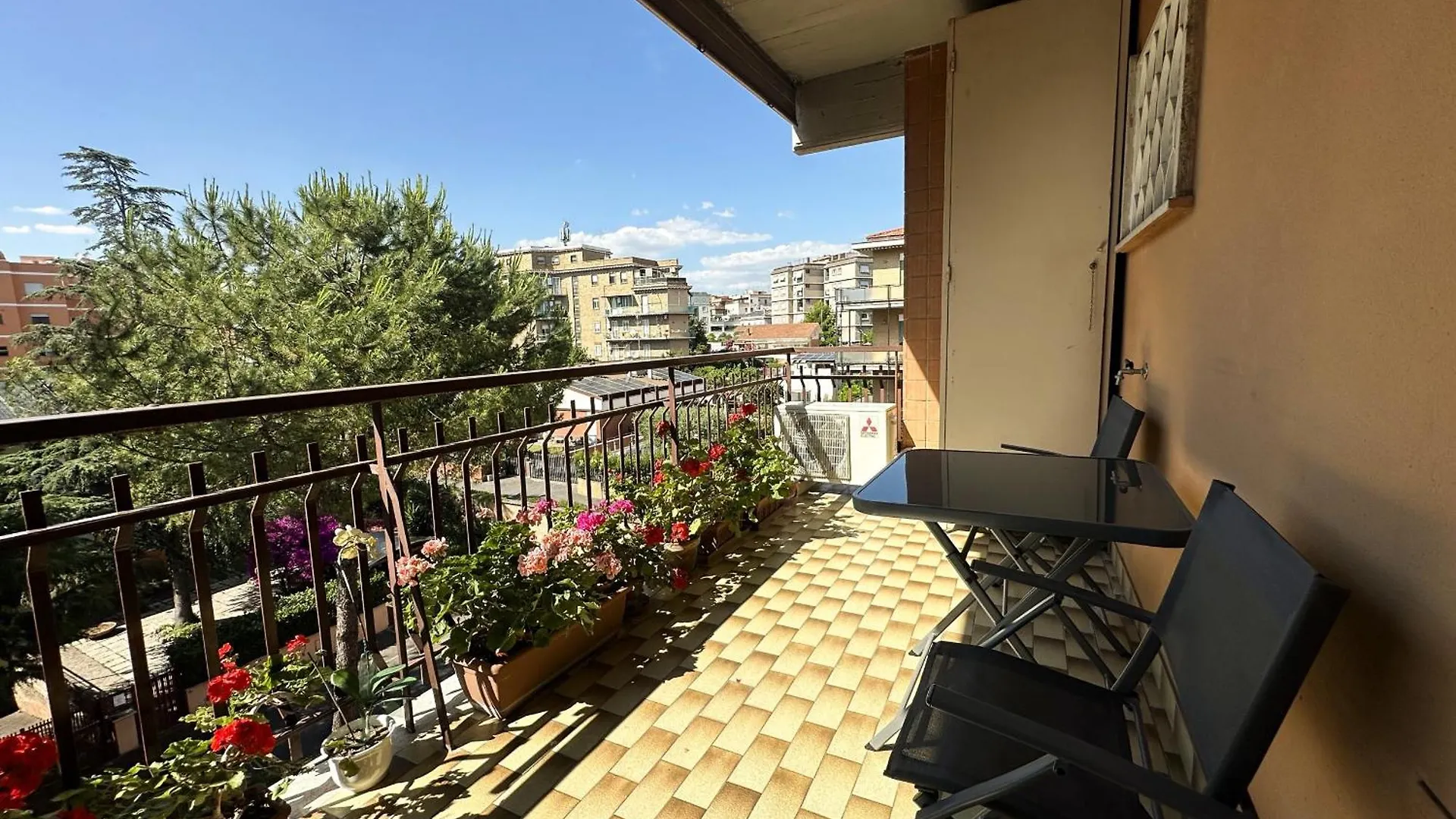 Luminous 2Br Family Apartment In Residential Area Rome